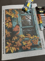 Kleiner Vogel im herbstlichen Ambiente